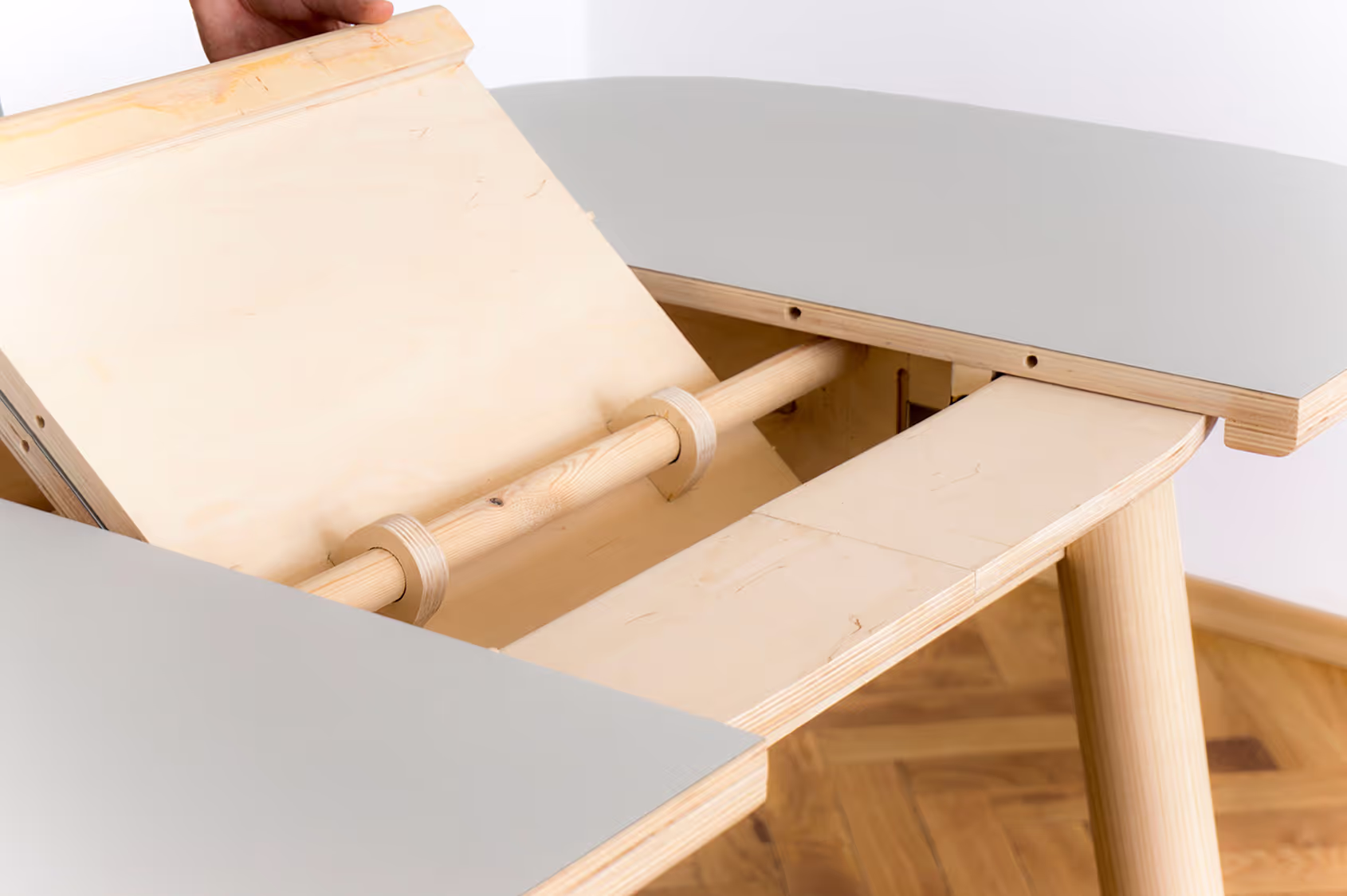 Table design and construction detail